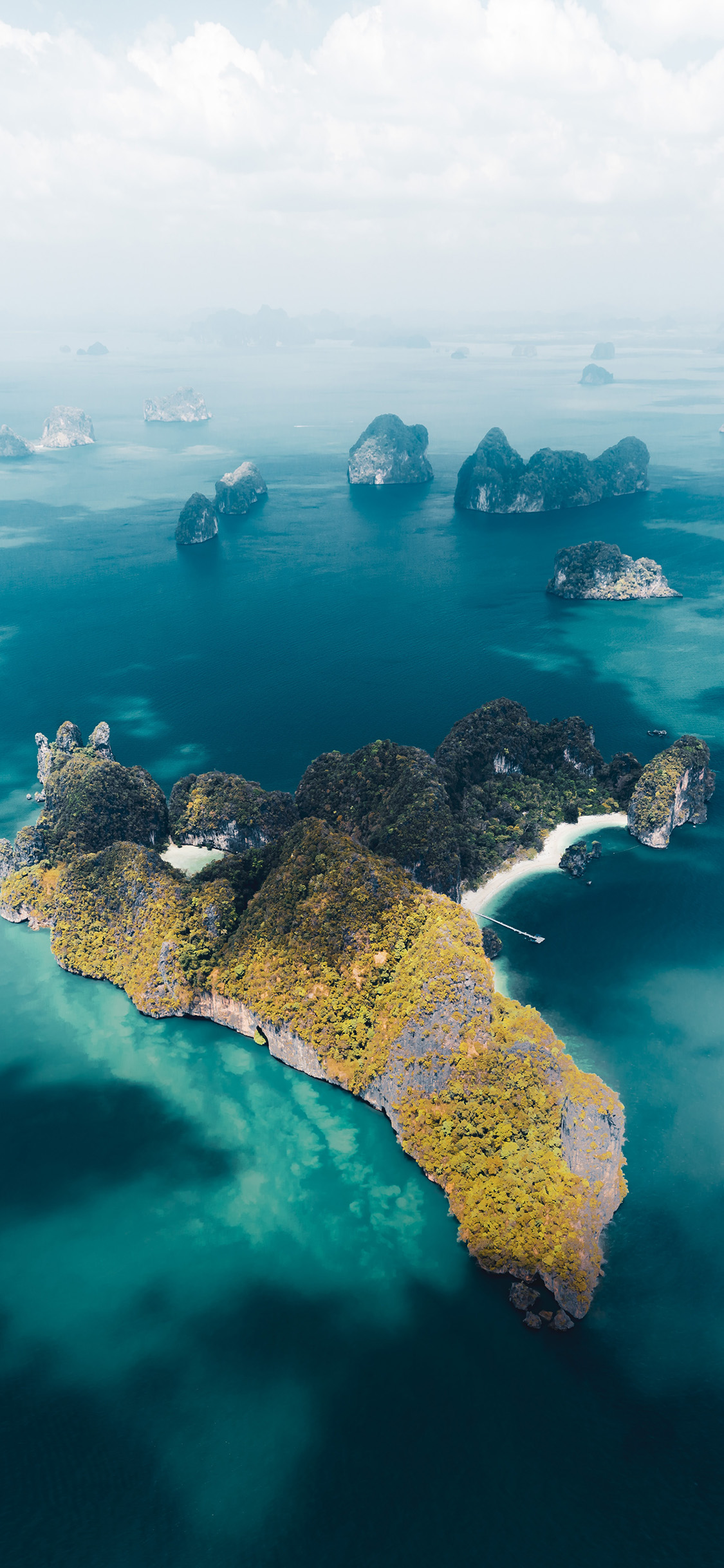 [2436×1125]大海 海岛 海水 湛蓝 苹果手机壁纸图片