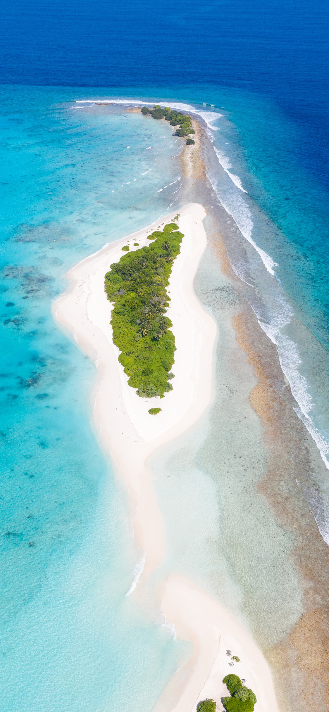 [2436×1125]大海 湛蓝 沙滩 海景 苹果手机壁纸图片