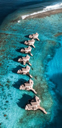 [2436x1125]大海 湛蓝 海景 小亭 休闲度假 苹果手机壁纸图片