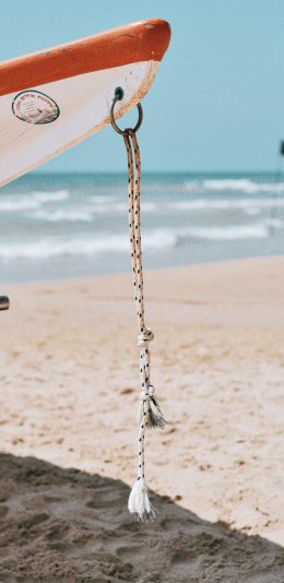 [2436x1125]大海 船只 绳索 沙滩 苹果手机壁纸图片