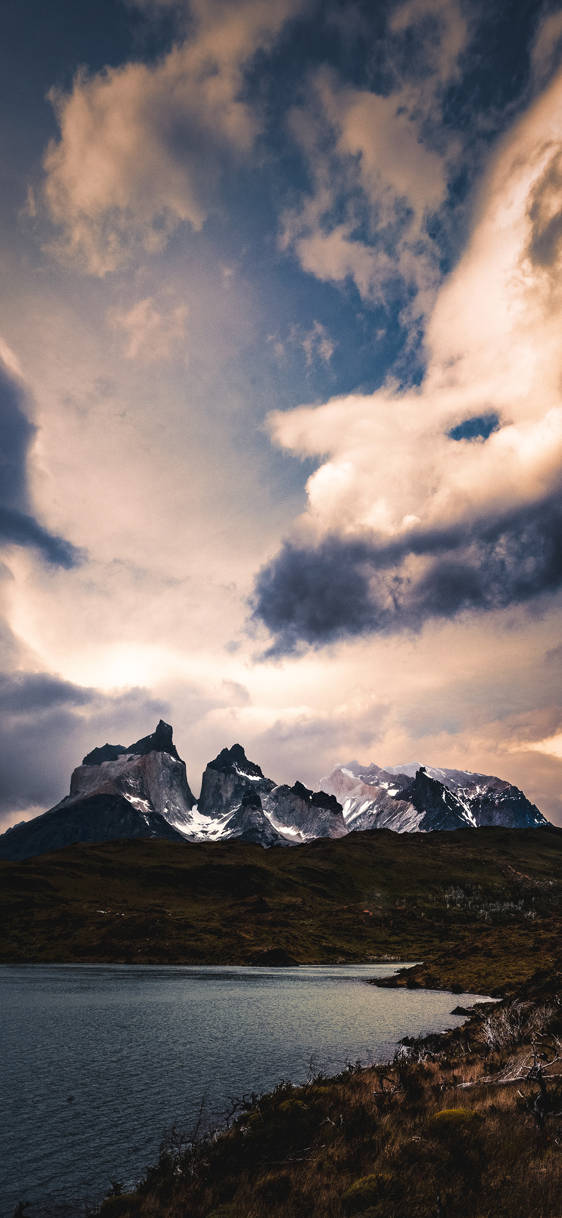 [2436×1125]天空 山海美景 壮观 苹果手机壁纸图片