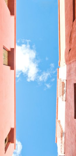 [2436x1125]天空 建筑 楼房 蓝天白云 窗 苹果手机壁纸图片