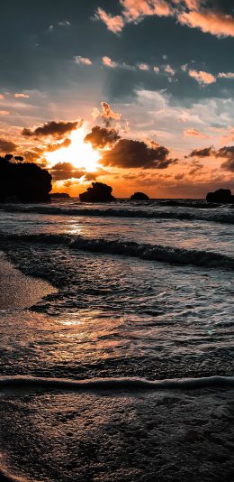 [2436x1125]天空 落日 大海 浪花 唯美海景 苹果手机壁纸图片