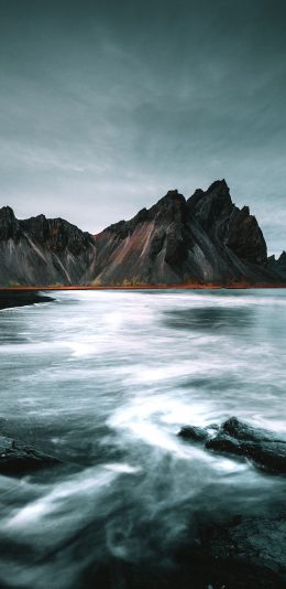 [2436x1125]山峰 悬崖 海景 海水 苹果手机壁纸图片