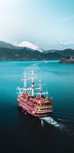 [2436x1125]山峰 河流 游轮 美景 苹果手机壁纸图片
