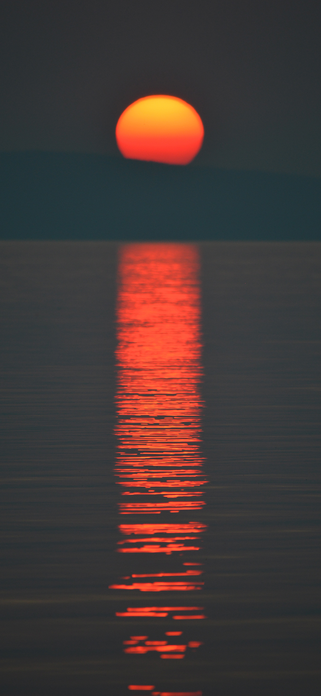 [2436×1125]山峰 湖泊 日落 美景 苹果手机壁纸图片