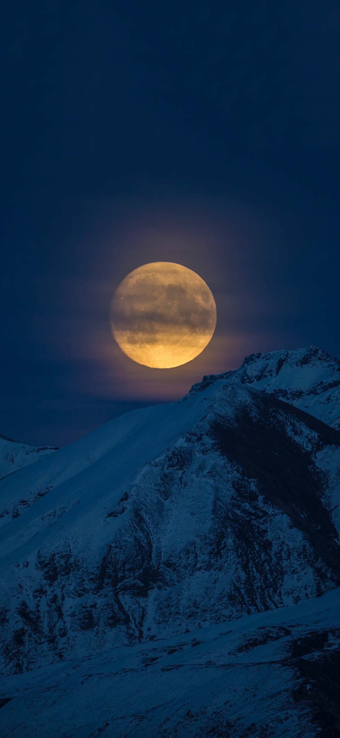 [2436×1125]山峰 白雪覆盖 月亮 夜景 苹果手机壁纸图片