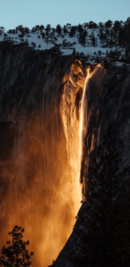 [2436x1125]山峰 自然 岩浆 树木 苹果手机壁纸图片