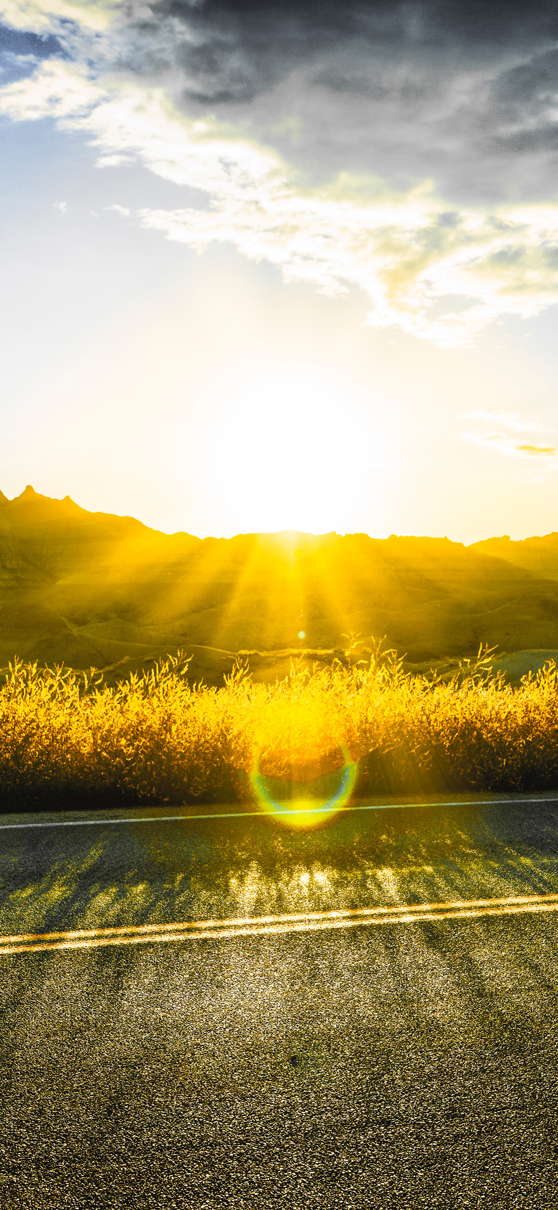[2436×1125]山峰 道路 阳光 自然美景 苹果手机壁纸图片