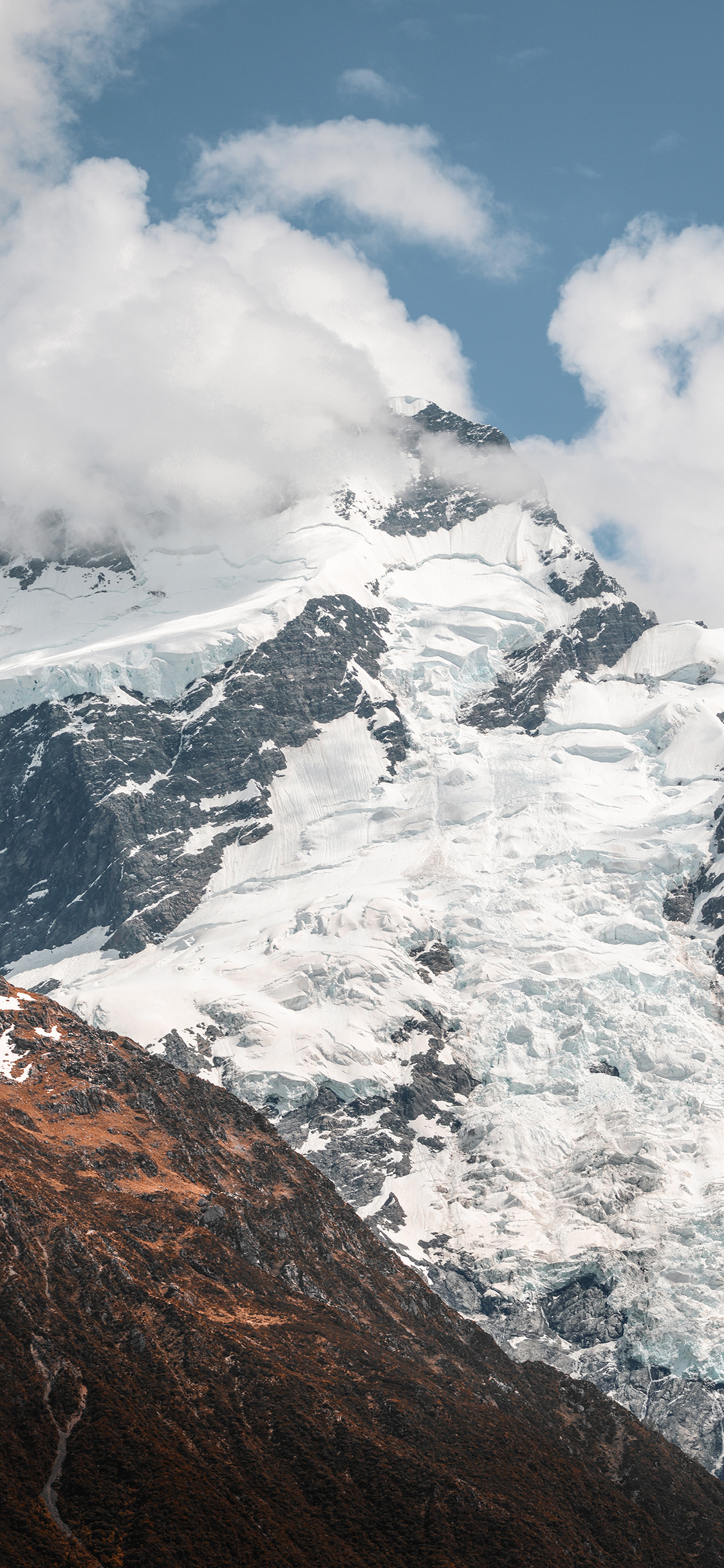 [2436×1125]山峰 雪山 云层 壮观 苹果手机壁纸图片