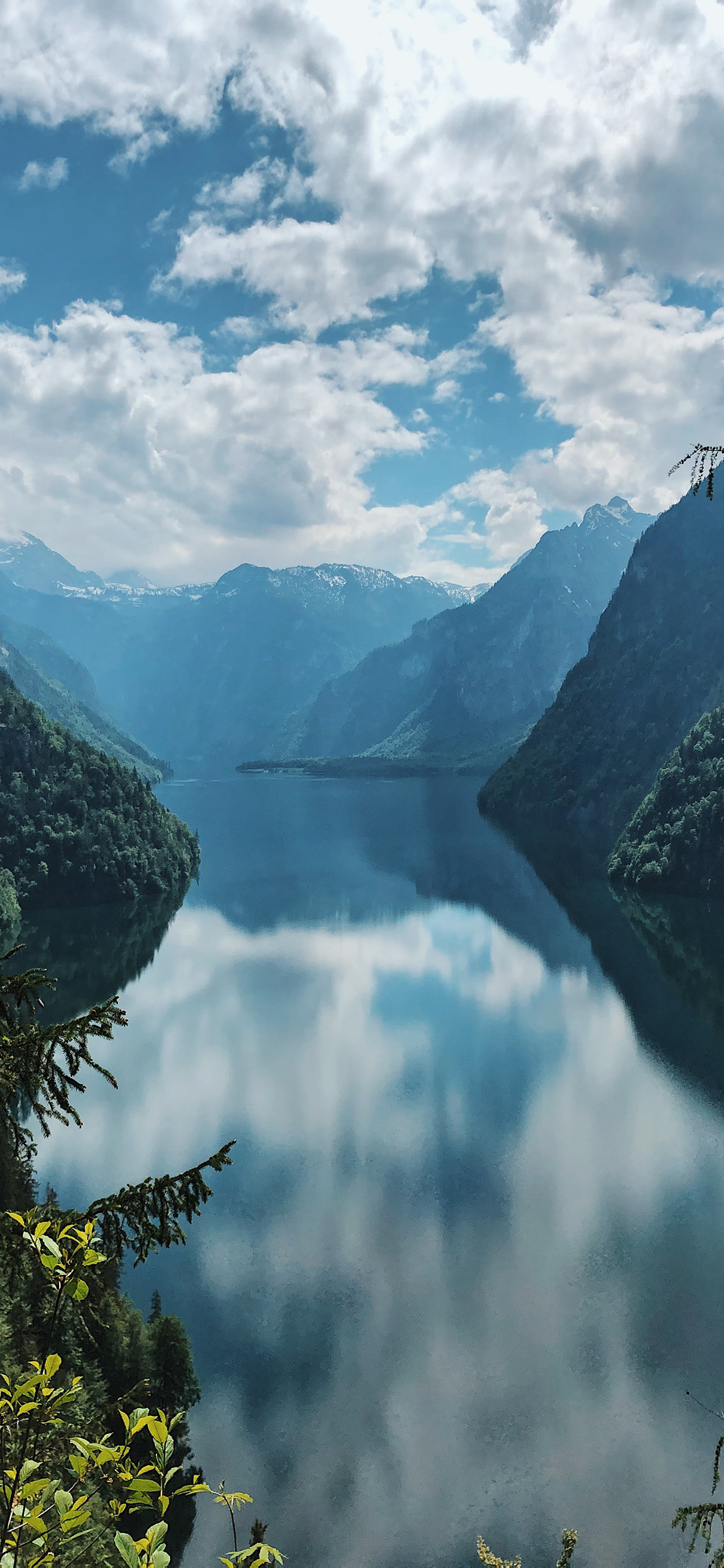 [2436×1125]山水 云海 倒映 湖泊 群山 苹果手机壁纸图片