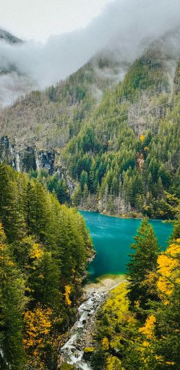 [2436x1125]山谷 峡谷 山水 森林 湖泊 苹果手机壁纸图片