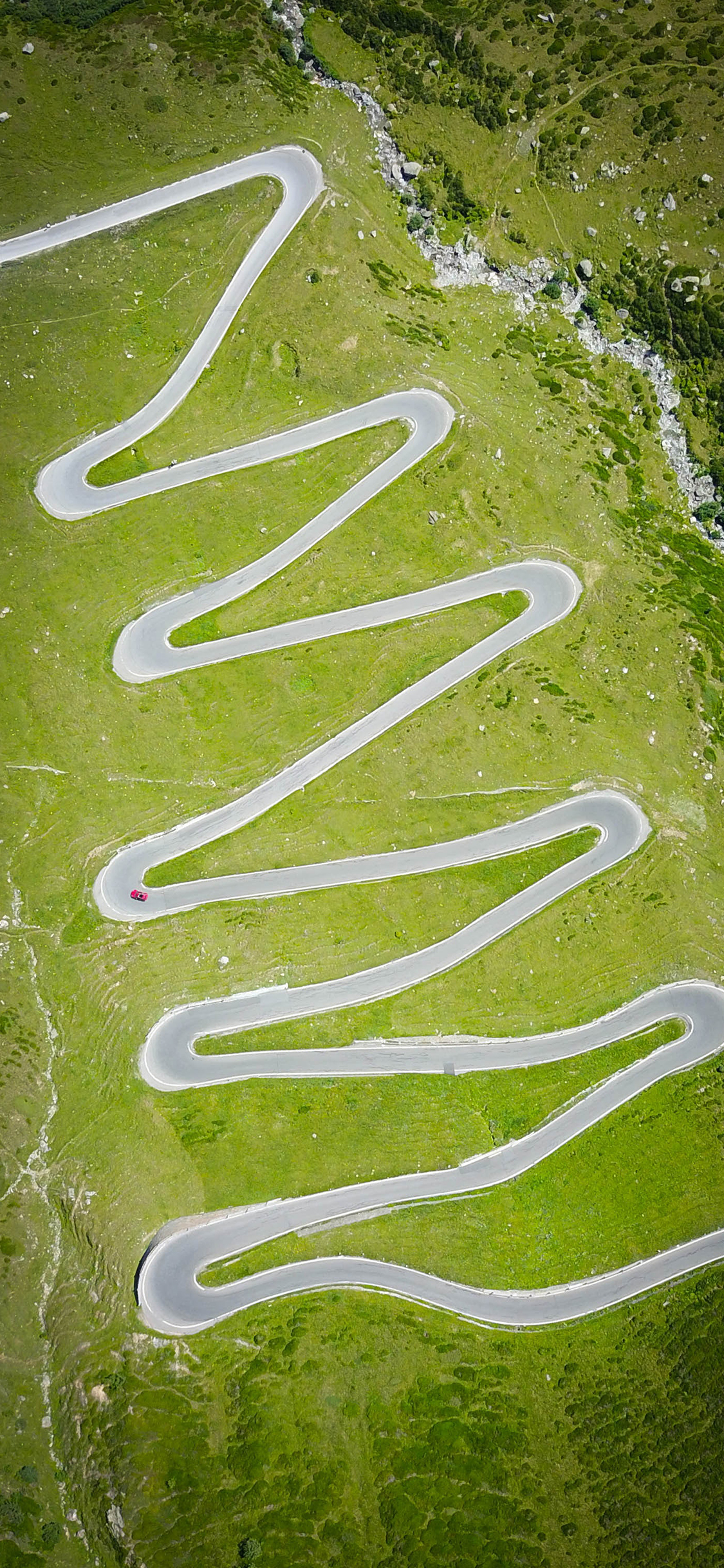 [2436×1125]山路 十八弯 俯拍 绿化 苹果手机壁纸图片