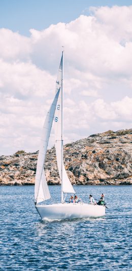 [2436x1125]帆船 大海 海平面 船只 苹果手机壁纸图片