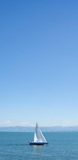[2436x1125]帆船 大海 蔚蓝 船只 苹果手机壁纸图片