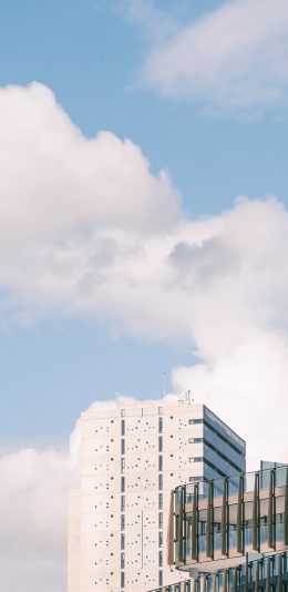[2436x1125]建筑 云彩 云朵 高楼 苹果手机壁纸图片