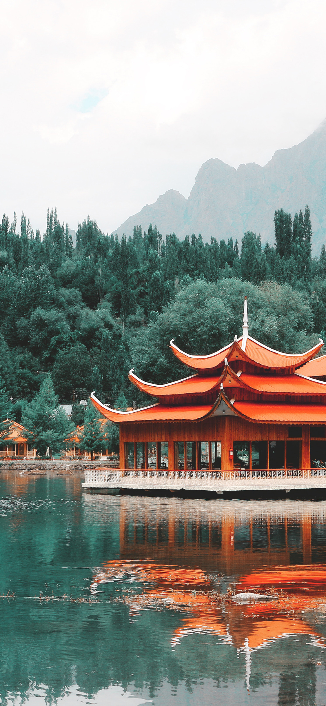 [2436×1125]建筑 古风 湖面 户外 苹果手机壁纸图片