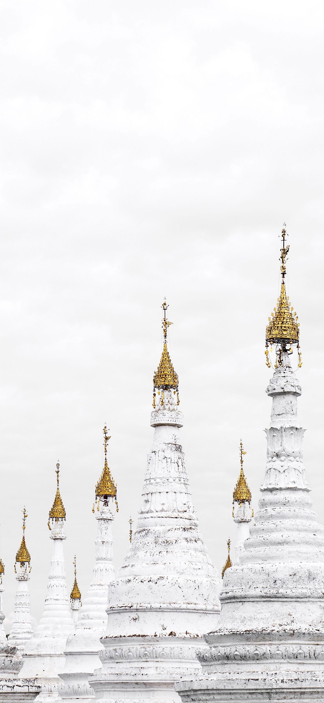 [2436×1125]建筑 城堡 异域 顶端 苹果手机壁纸图片