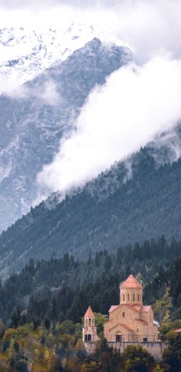 [2436x1125]建筑 城堡 郊外 群山 苹果手机壁纸图片