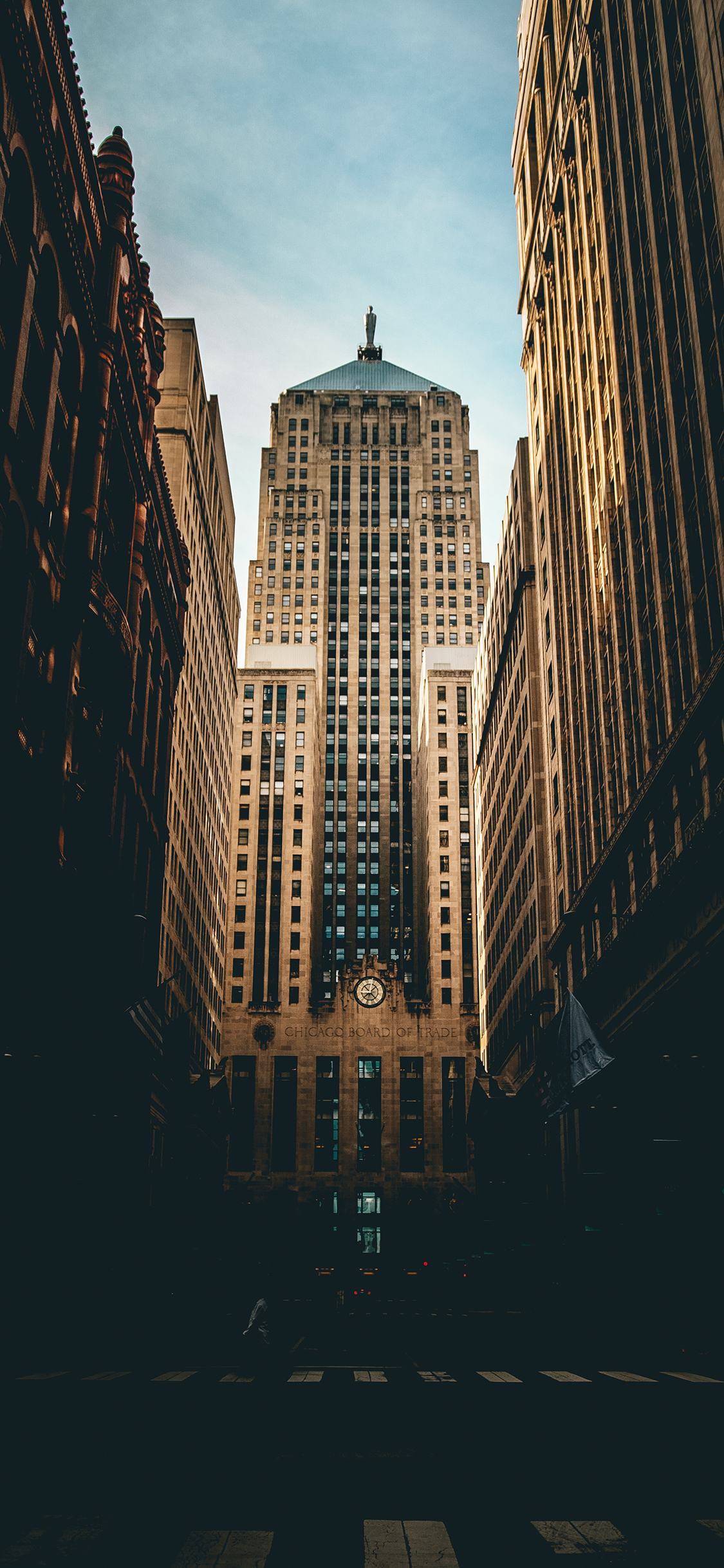 [2436×1125]建筑 城市 高楼 都市 苹果手机壁纸图片