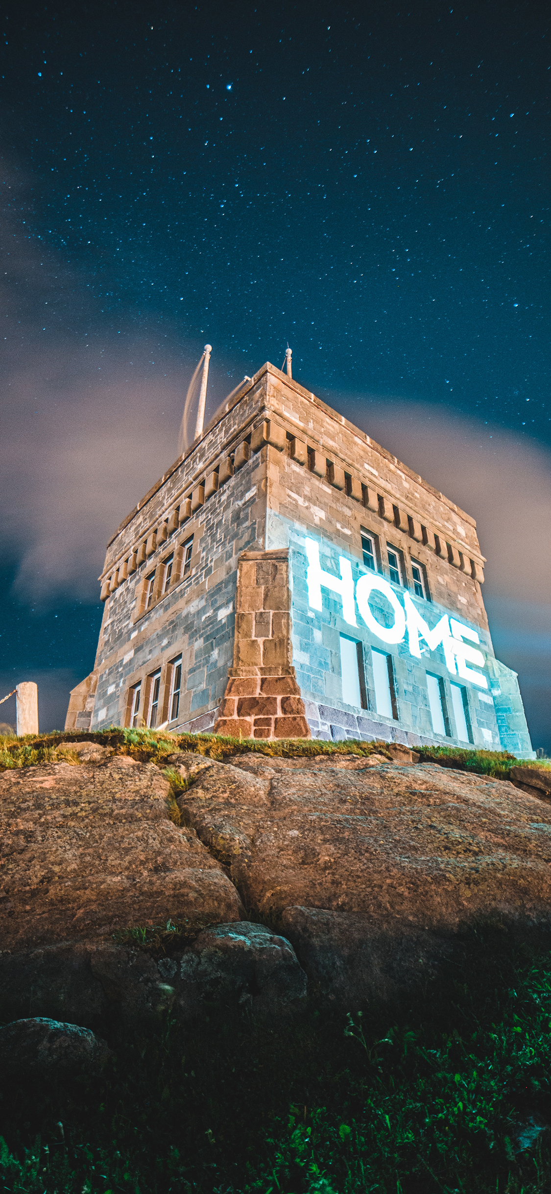 [2436×1125]建筑 星空 home 古堡 苹果手机壁纸图片