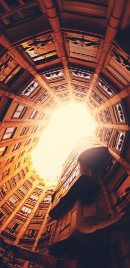 [2436x1125]建筑 楼房 光 仰视 窗户 苹果手机壁纸图片