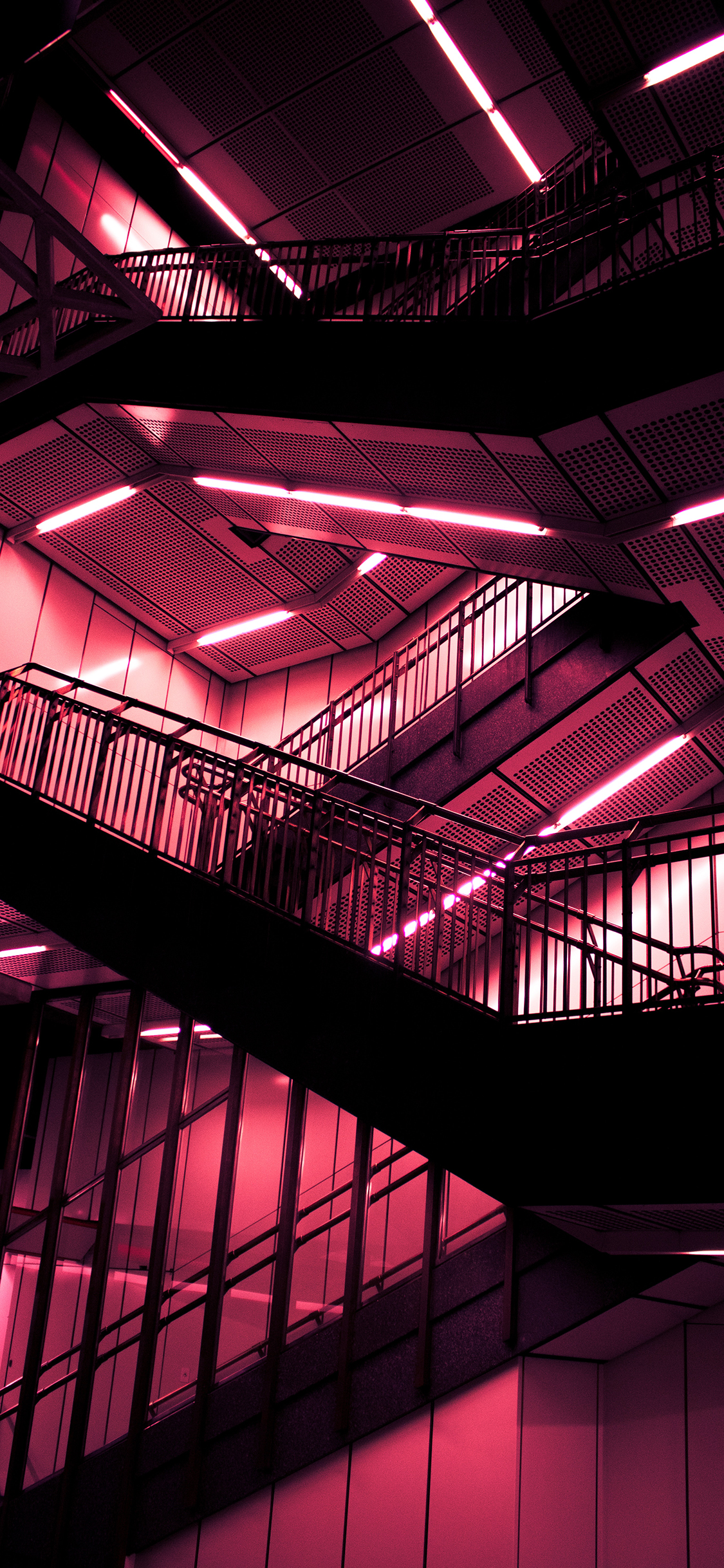 [2436×1125]建筑 楼梯 设计 灯光 红色 苹果手机壁纸图片