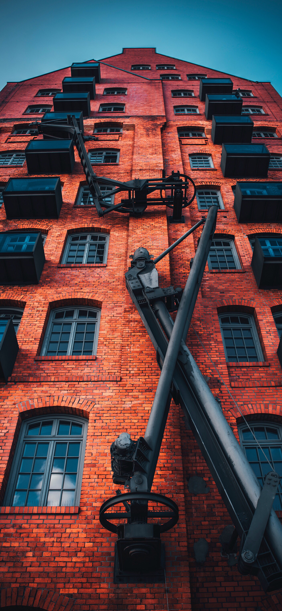 [2436×1125]建筑 红砖墙 结构 房屋 楼梯 苹果手机壁纸图片