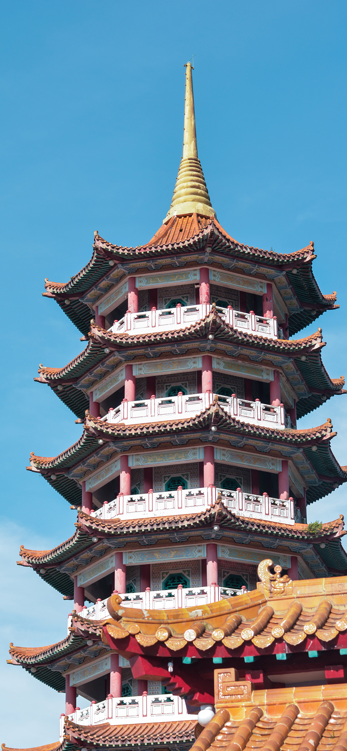 [2436×1125]建筑 蓝天 塔楼 高楼 苹果手机壁纸图片