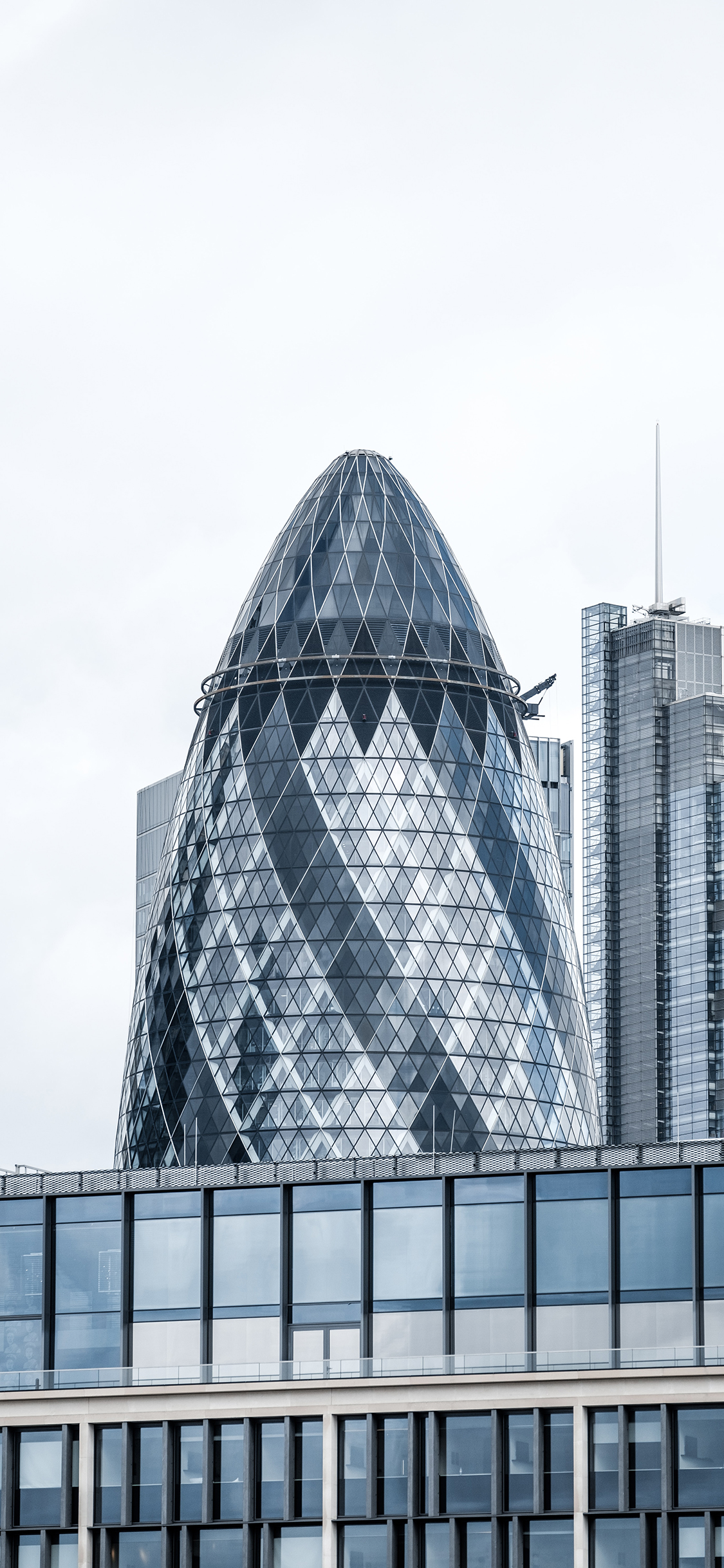 [2436×1125]建筑 高楼 子弹头 设计 苹果手机壁纸图片