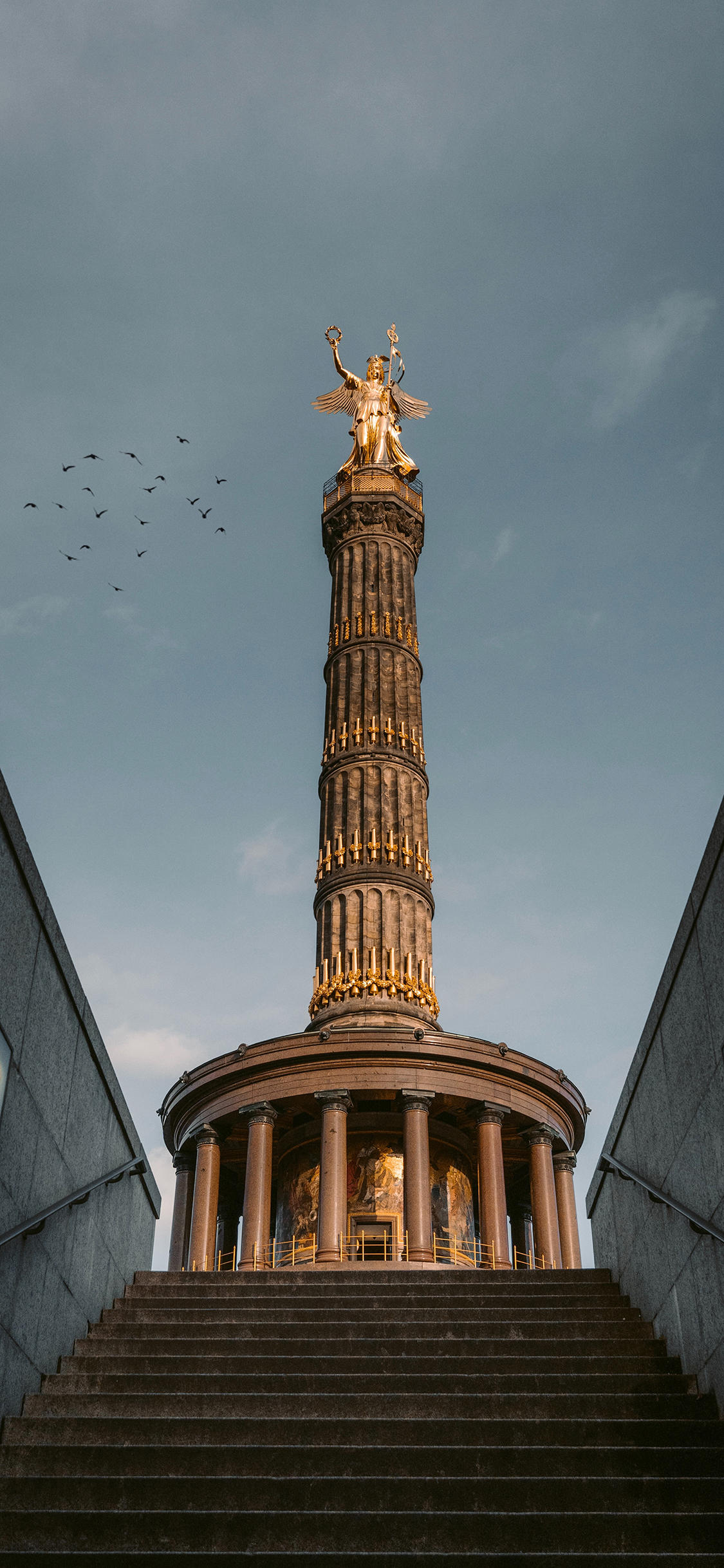 [2436×1125]德国 柏林 胜利女神像 景点 苹果手机壁纸图片