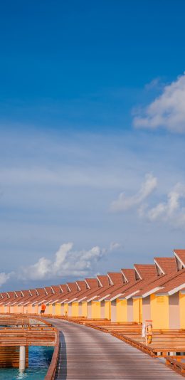 [2436x1125]房屋 排列 蓝天 白云 度假 苹果手机壁纸图片