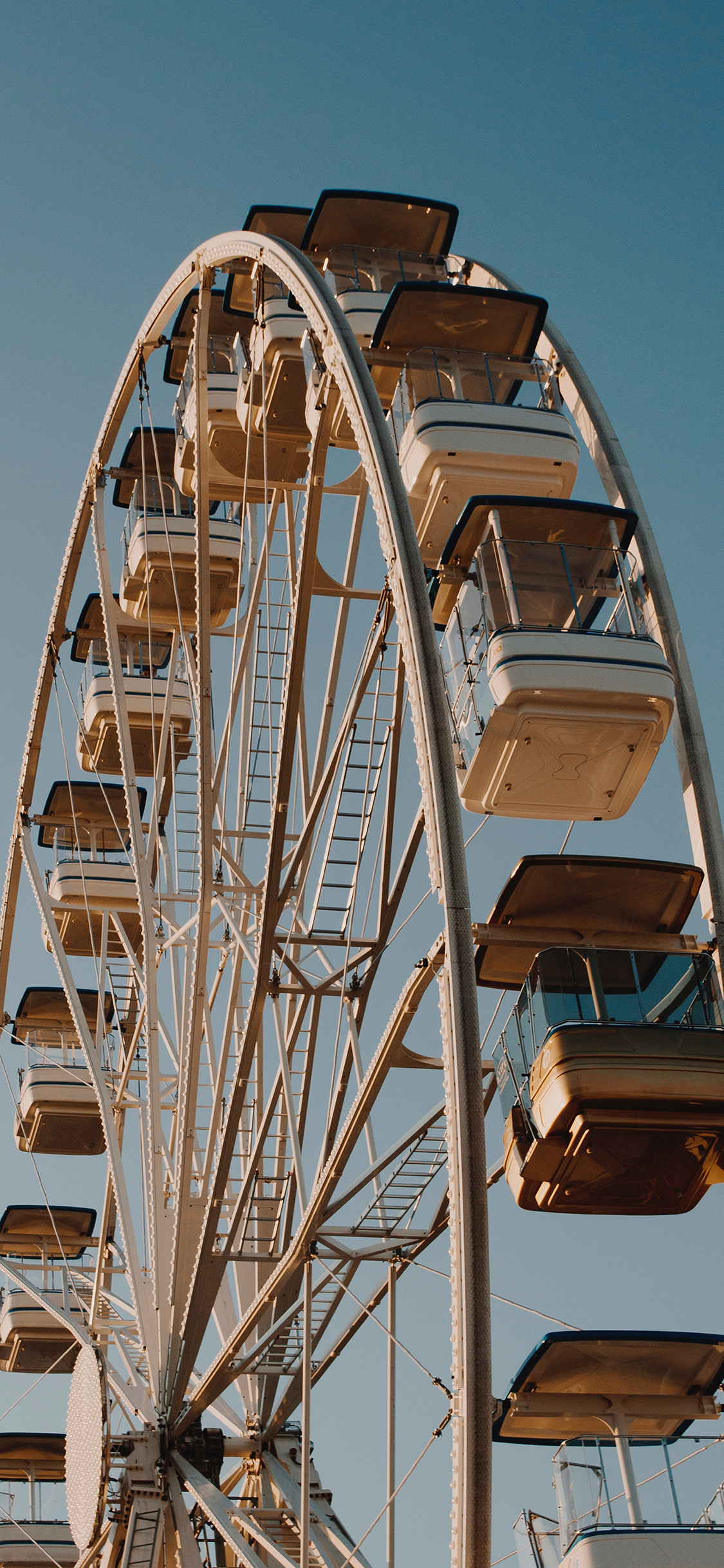 [2436×1125]摩天轮 娱乐设施 旋转 苹果手机壁纸图片
