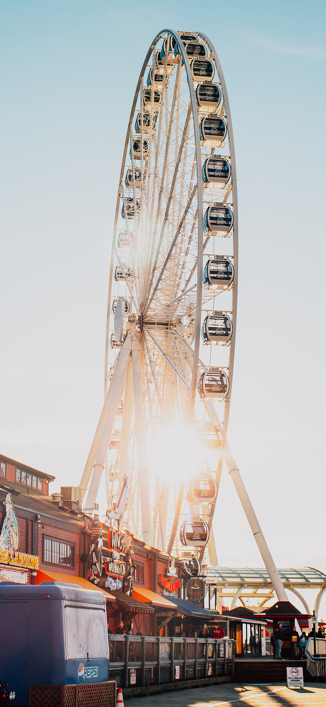 [2436×1125]摩天轮 游乐场 天空 设施 高空 苹果手机壁纸图片
