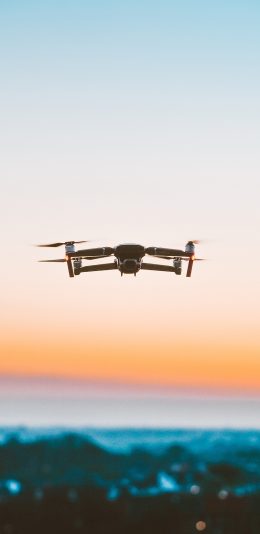 [2436x1125]无人机 飞行 高空 设备 苹果手机壁纸图片