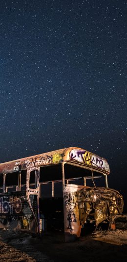[2436x1125]星空 夜晚 巴士 涂鸦 破损 苹果手机壁纸图片