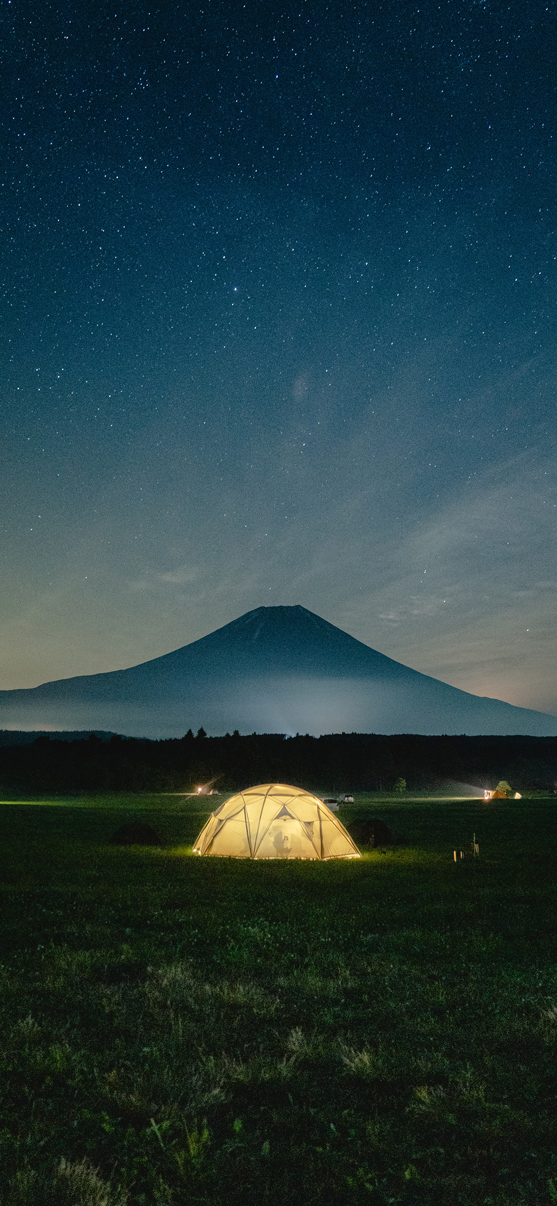 [2436×1125]星空 夜景 帐篷 露营 苹果手机壁纸图片