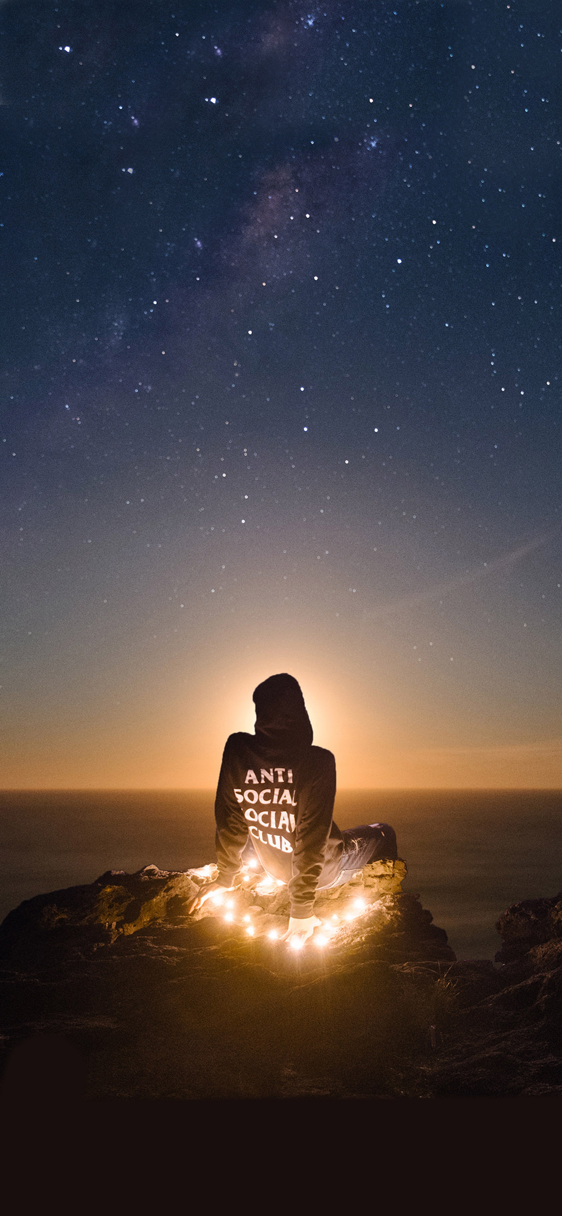 [2436×1125]星空 广阔 夜晚 背影 晨曦 苹果手机壁纸图片