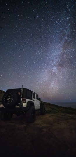 [2436x1125]星空 汽车 夜晚 星系 苹果手机壁纸图片