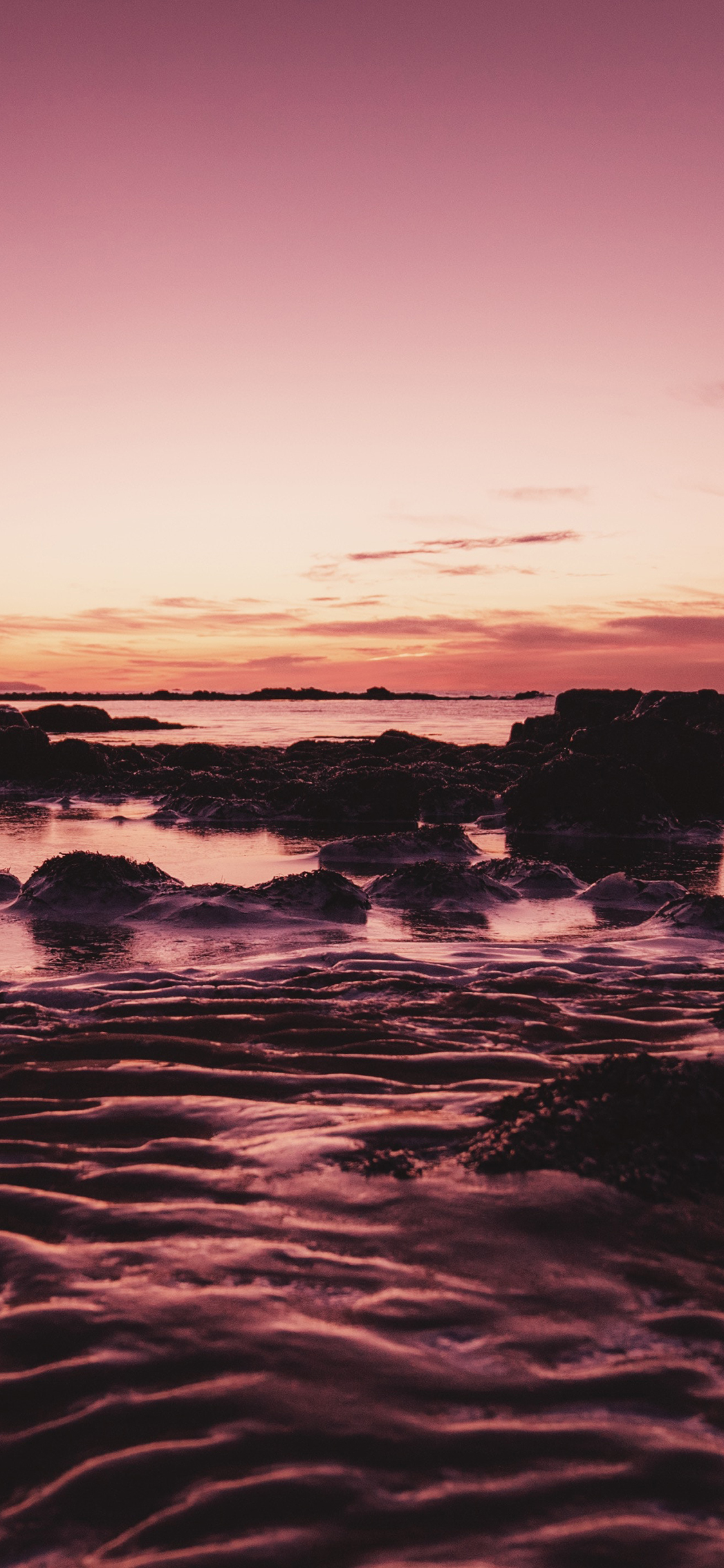 [2436×1125]景色 天空 唯美 礁石 苹果手机壁纸图片