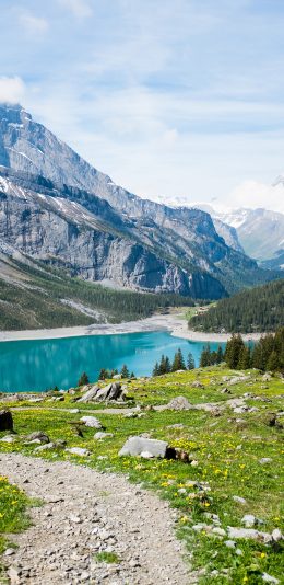 [2436x1125]景色 山水 草地 唯美 湖水 高山 苹果手机壁纸图片