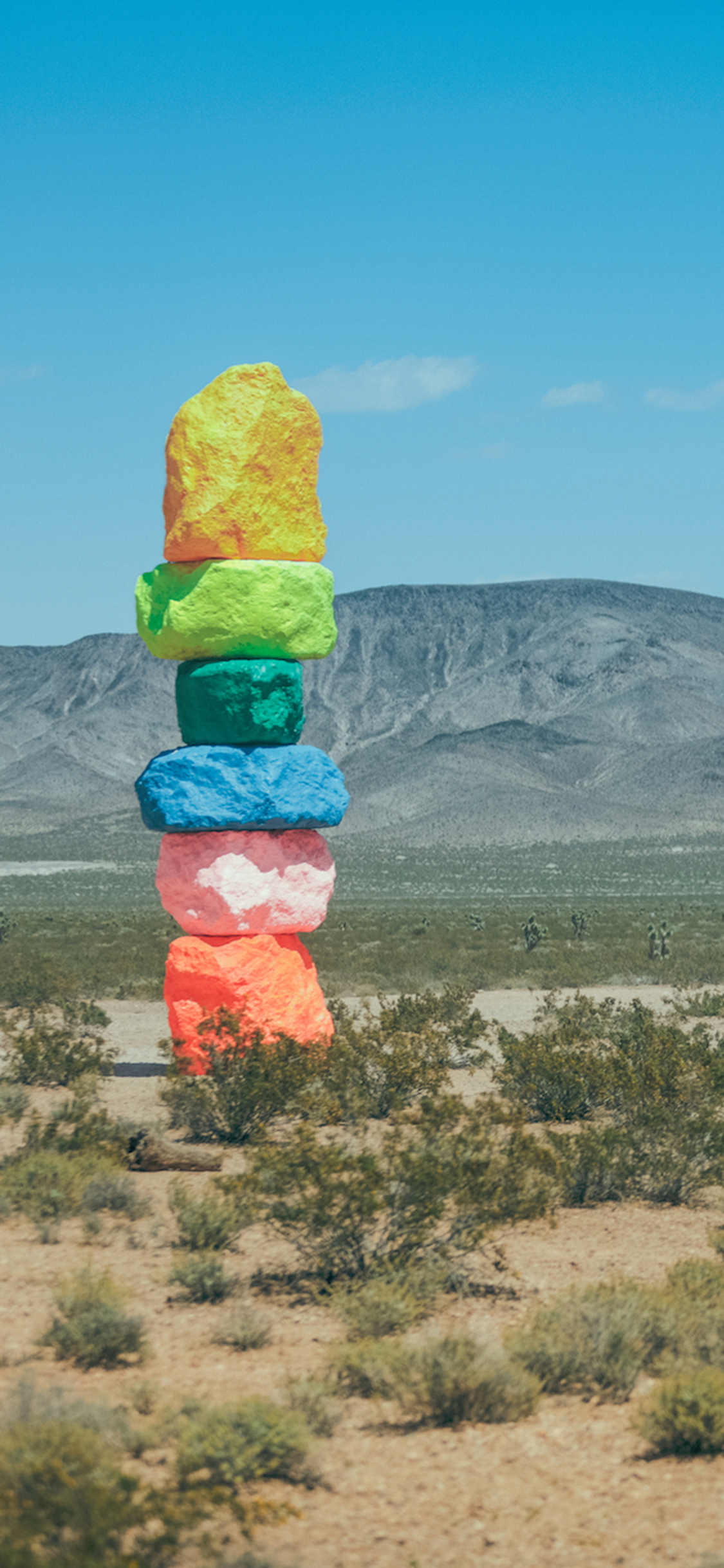 [2436×1125]景色 彩色 石块 堆积 苹果手机壁纸图片