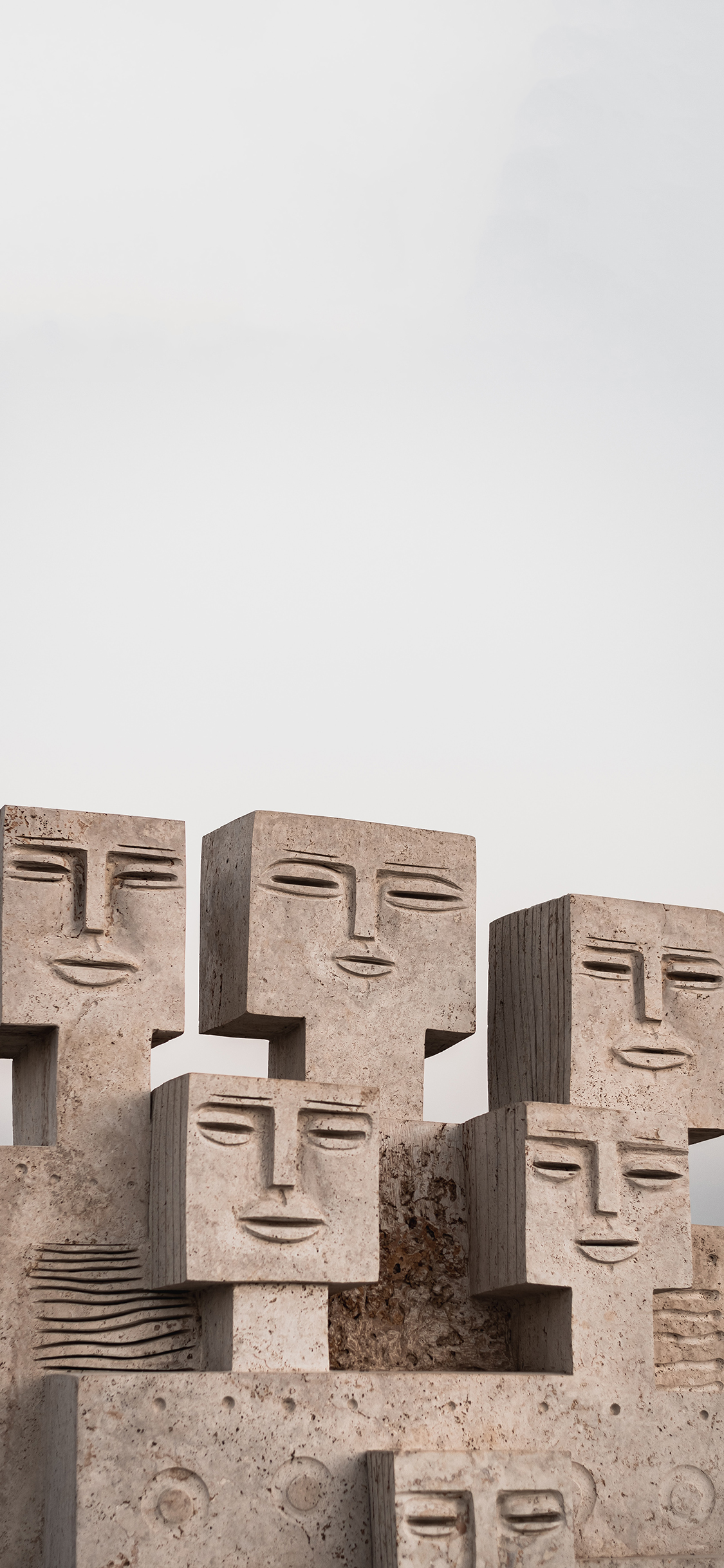 [2436×1125]景观 石雕 笑脸 工艺 苹果手机壁纸图片