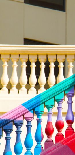 [2436x1125]楼梯 护栏 色彩 装饰 苹果手机壁纸图片