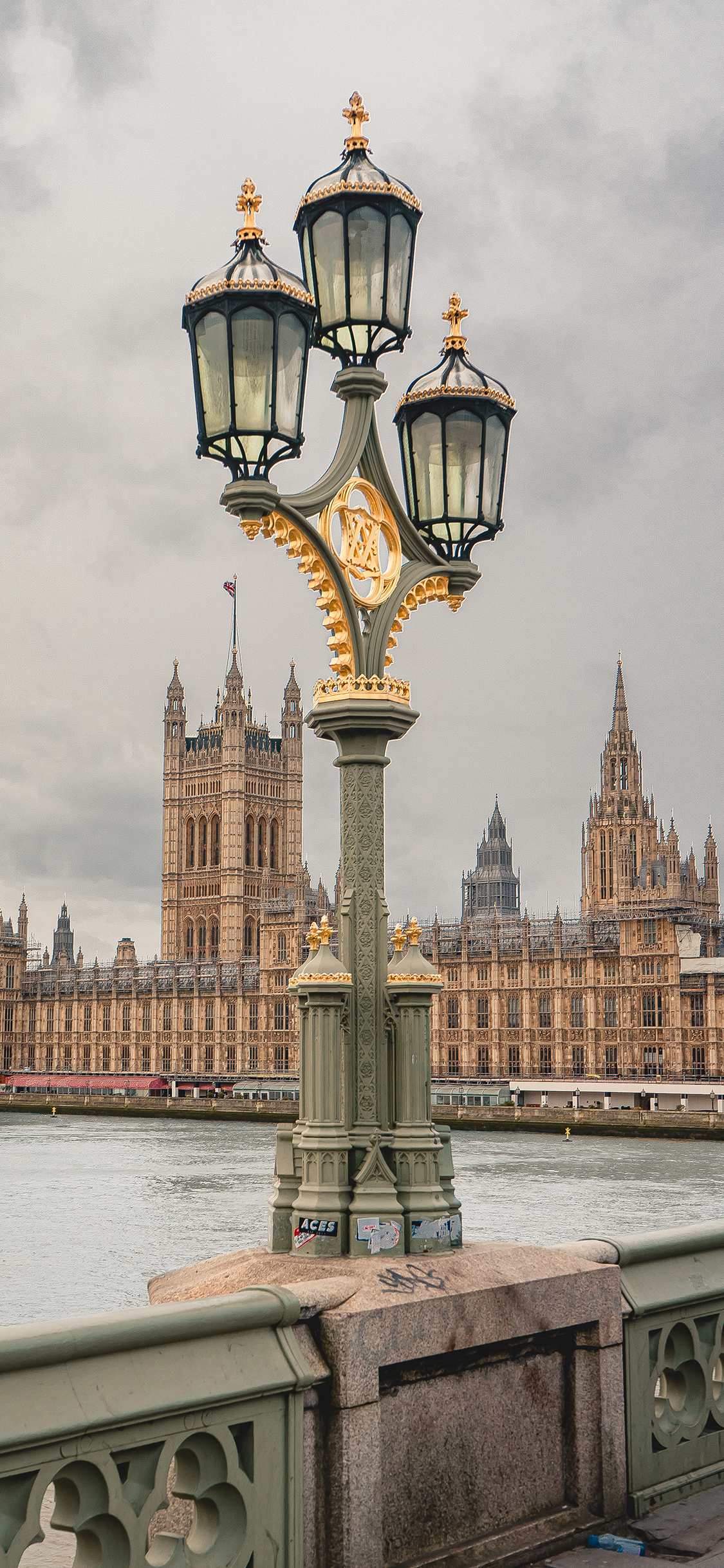 [2436×1125]欧式 建筑 街灯 路灯 苹果手机壁纸图片