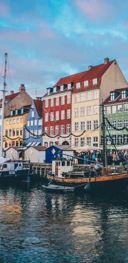 [2436x1125]水上城市 威尼斯 色彩建筑 苹果手机壁纸图片
