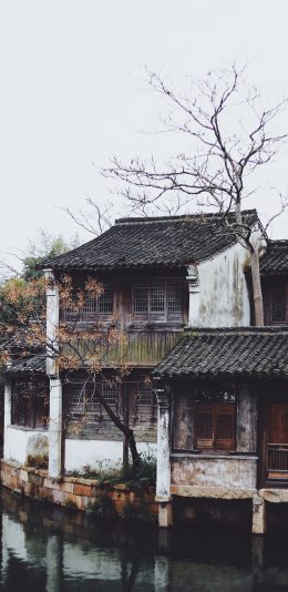 [2436x1125]水乡 建筑 房屋 傍水 苹果手机壁纸图片