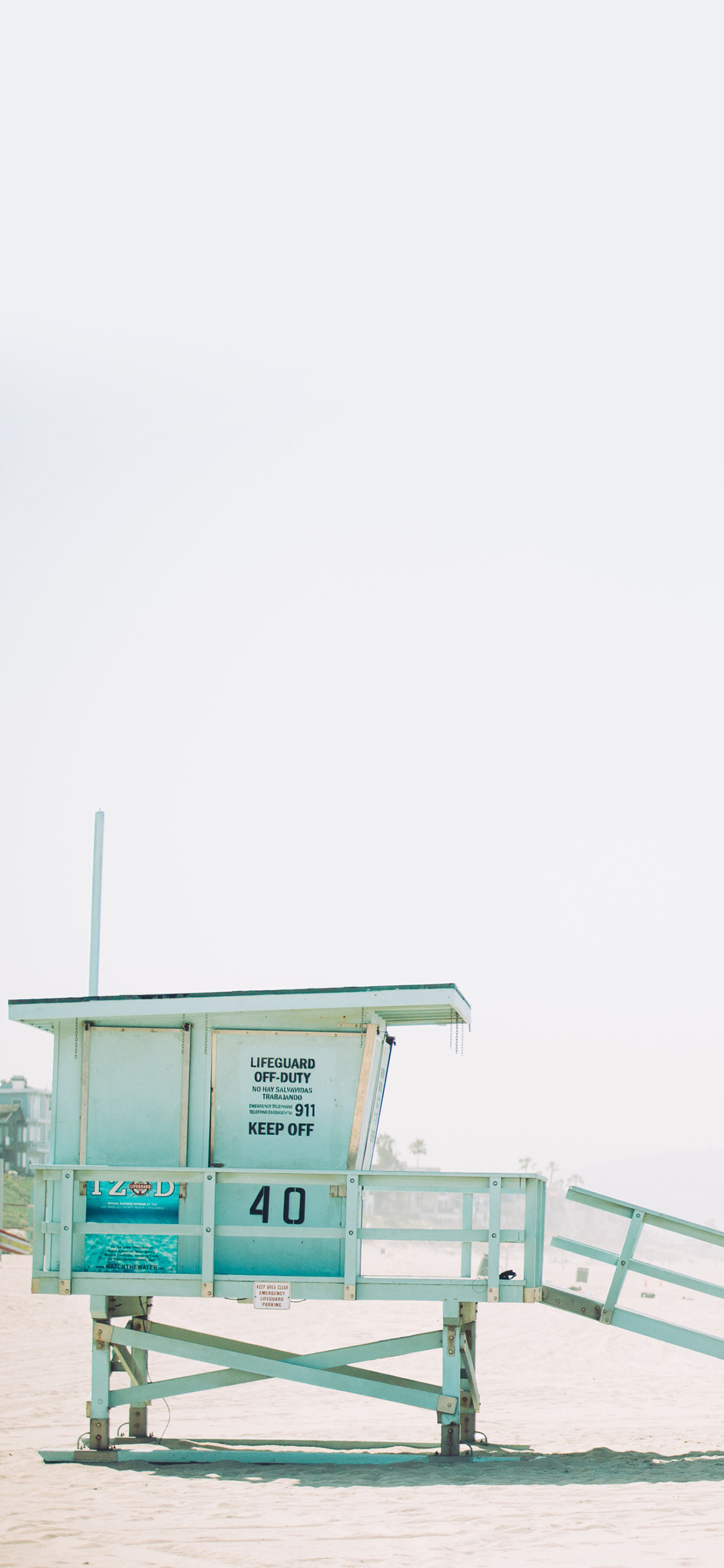 [2436×1125]沙滩 海边 小屋 大海 度假 苹果手机壁纸图片