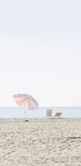 [2436x1125]沙滩 清新 阳光浴 大海 伞 苹果手机壁纸图片