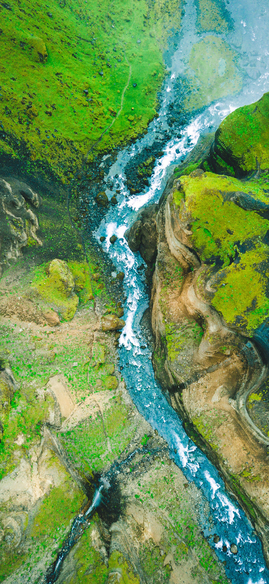 [2436×1125]河流 山 大自然 航拍 绿色 苹果手机壁纸图片